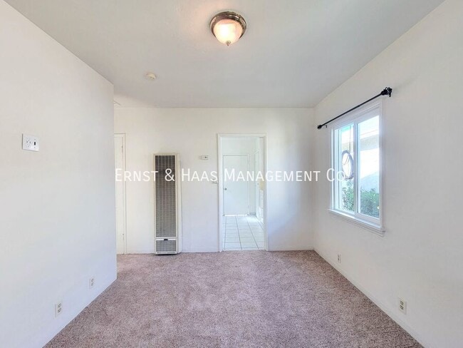 Building Photo - 3031 E 65th St