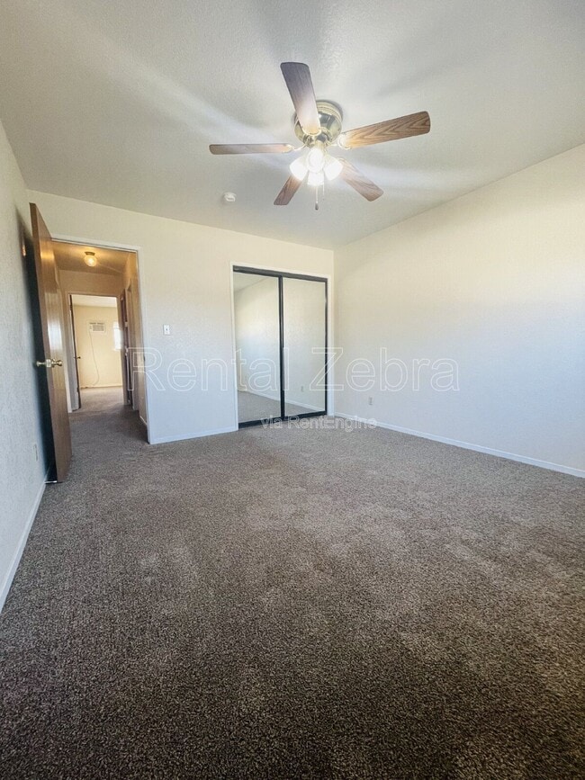 Building Photo - 3068 Colony Park Dr