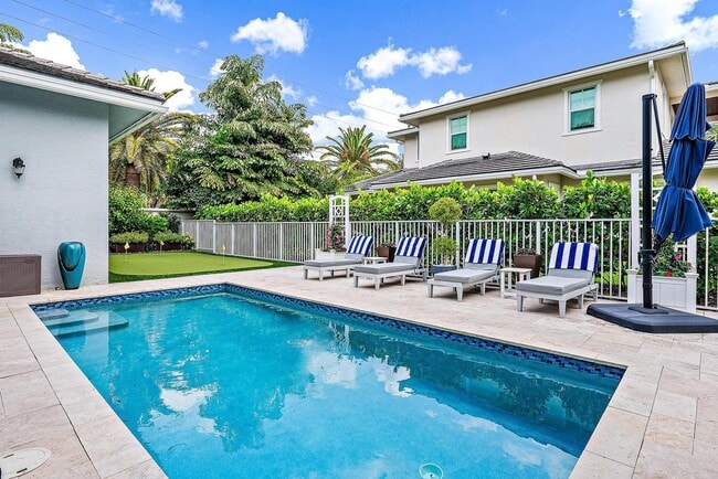Building Photo - 2500 Estates Dr