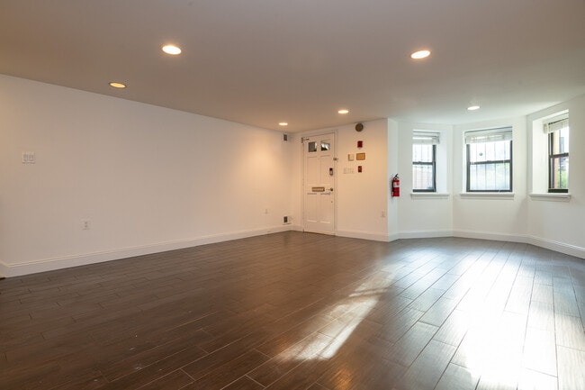 Building Photo - 1614 15th St NW