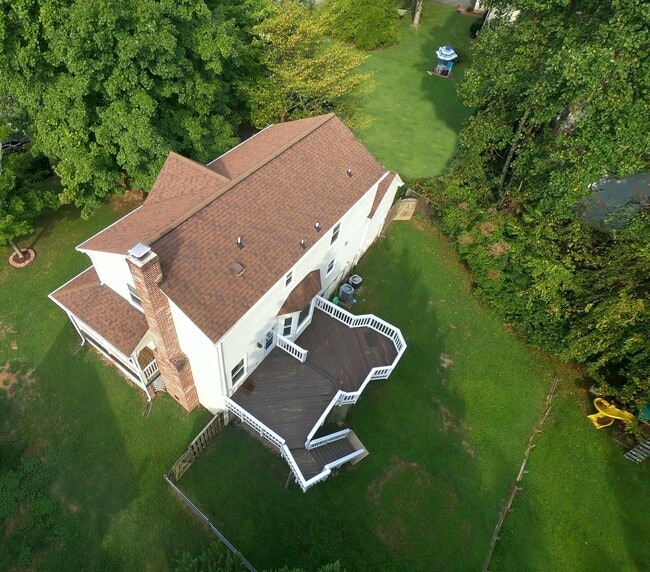 Building Photo - 125 Ivywood Dr
