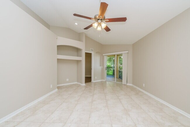 Building Photo - 1843 Horsechestnut Ct