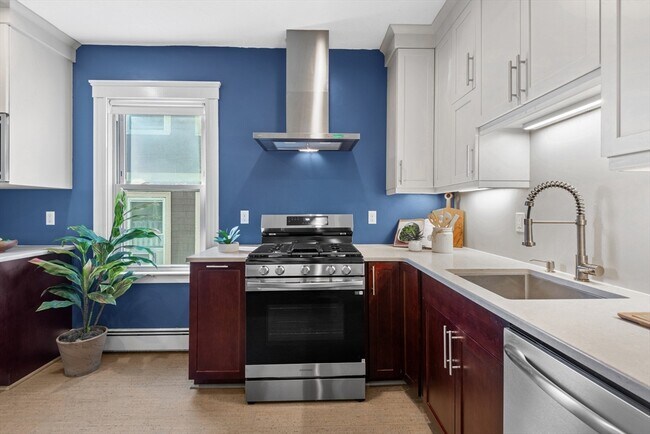 Building Photo - 11 Weld Hill St