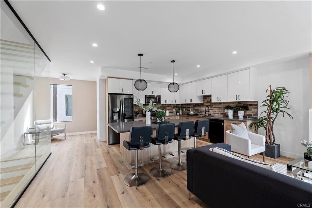 Building Photo - 11857 W Flower Ln