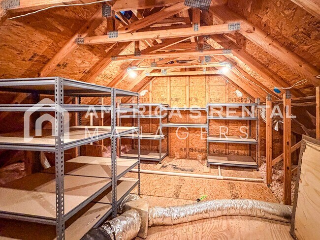 Building Photo - 1713 Savannah Park Ln