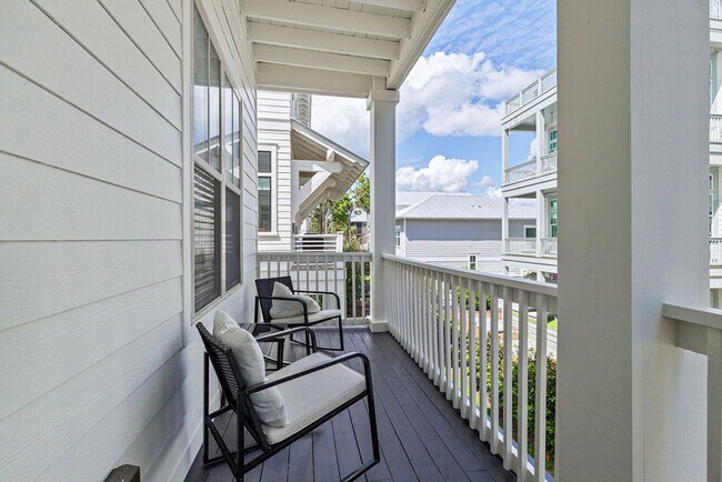 Building Photo - 337 Grande Pointe Cir