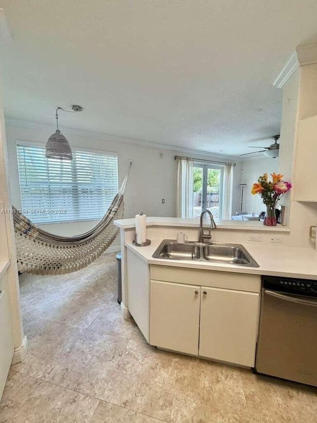 Building Photo - 15391 SW 17th Terrace