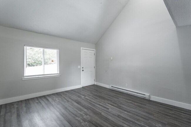 Building Photo - 4409 Delashmitt Rd