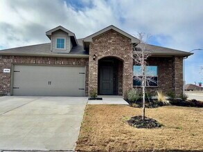 Building Photo - New 4BR/2BA in Fort Worth’s Pioneer Point ...