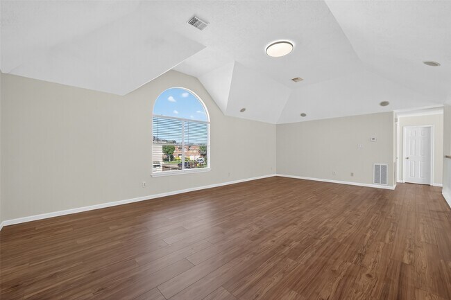 Building Photo - 8302 Cliffshire Ct