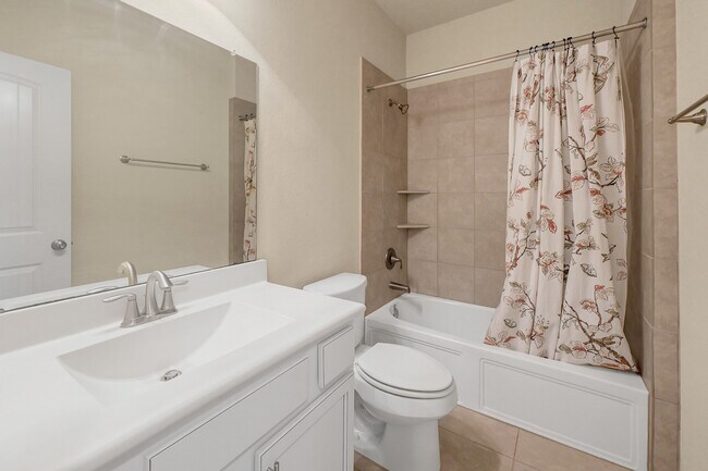 Building Photo - 13810 Rosemere Ln
