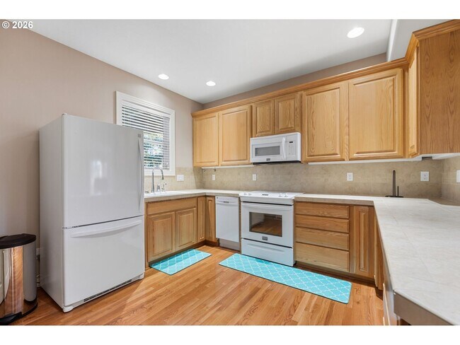 Building Photo - 13923 SW Mistletoe Dr