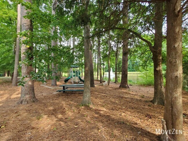 Building Photo - 414 Longford Ct