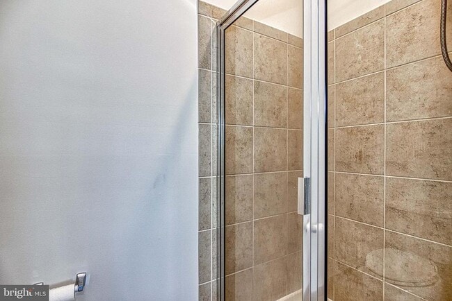 Building Photo - 208 Croft Square