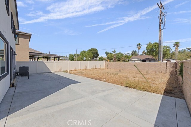 Building Photo - 19154 River Rock Ct