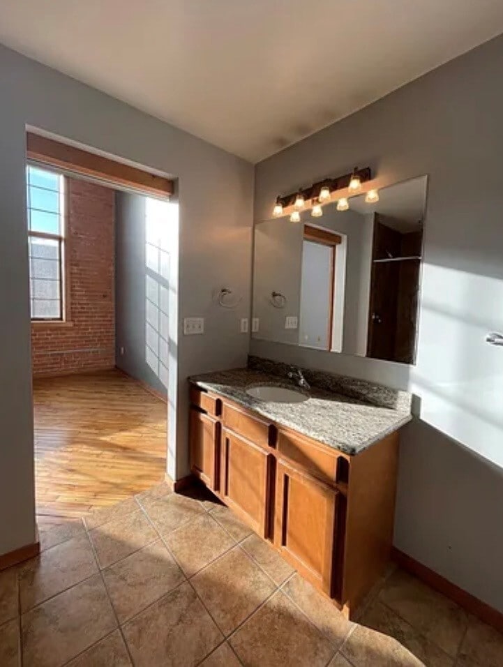 Master Bath - 2003 Brooklyn