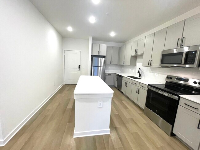 Building Photo - 601 Graham Dr