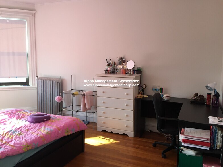 Building Photo - 17-19 Washington St. Unit 501