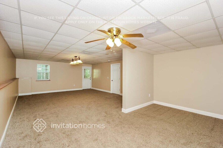 Building Photo - 3615 Southwick Dr NW