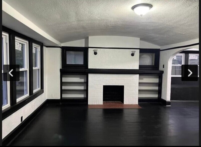 Building Photo - 2837 N 49th St