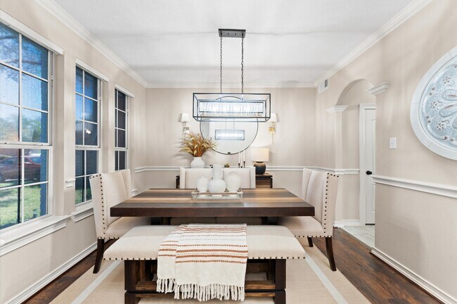 Building Photo - 19251 Hopeview Ct