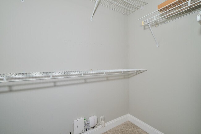 Building Photo - 9190 Southmont Cove