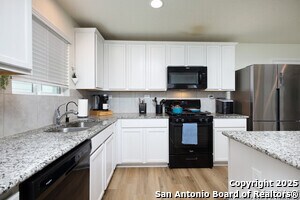 Building Photo - 7710 Ponderosa Pine