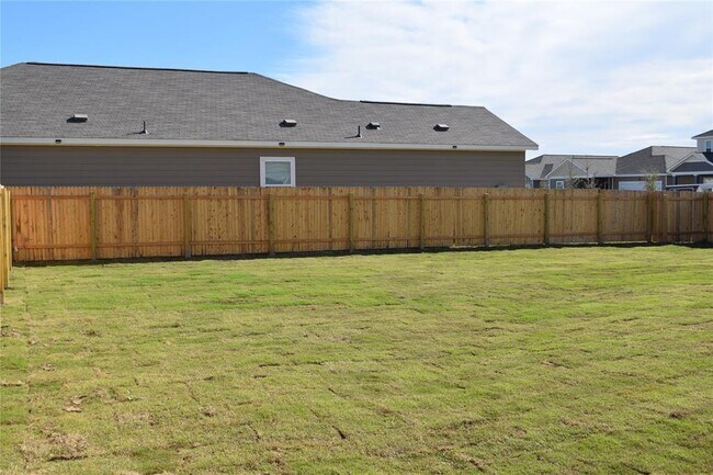 Building Photo - 431 Robins Nest Ln