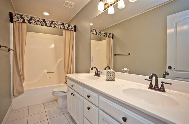 Building Photo - 5304 S 44th St