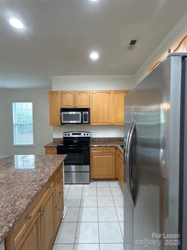 Building Photo - 15415 St Christopher Ct