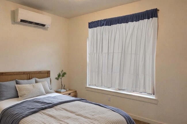 Building Photo - 7979 W 2nd St