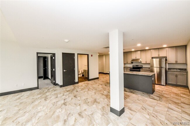 Building Photo - 40 North St