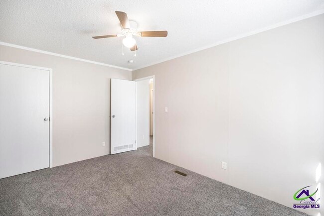 Building Photo - 158 Emerald Blvd