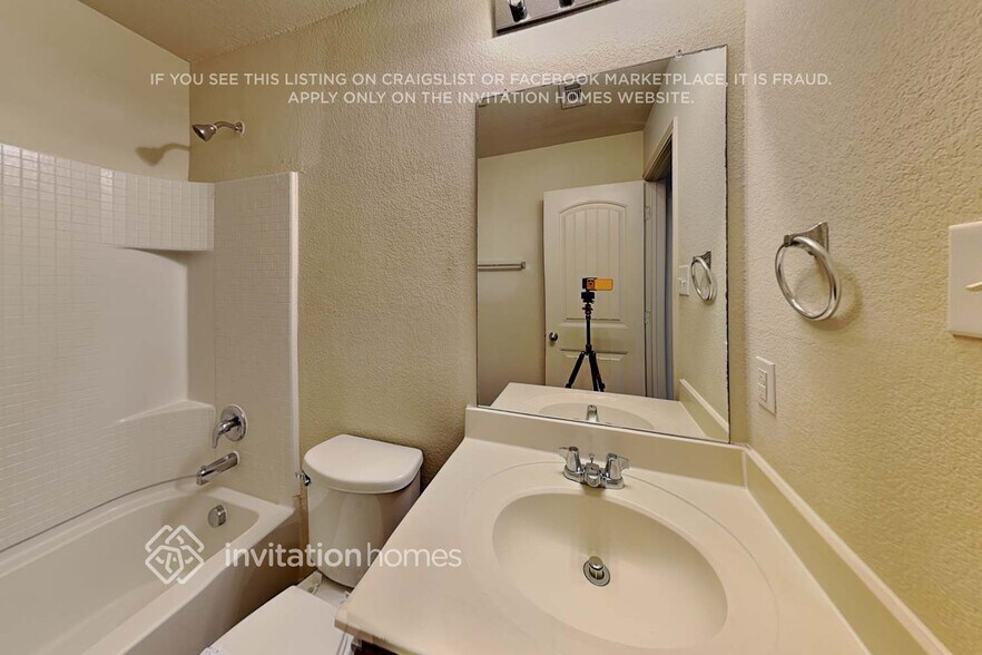 Building Photo - 2316 Windsor Farms Dr