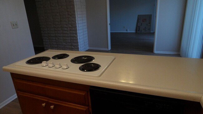 Building Photo - 1189 N Shattuck St