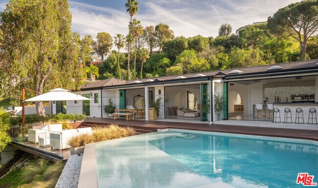 Building Photo - 3382 Scadlock Ln