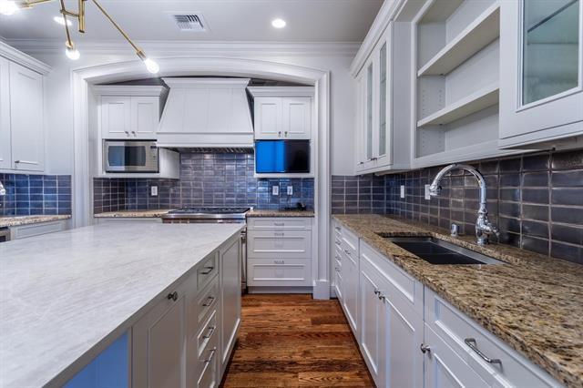 Building Photo - 2525 N Pearl St