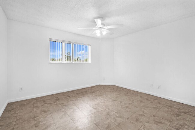 Building Photo - SINGER USA LLC