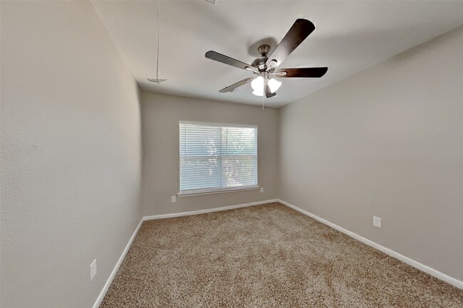 Building Photo - 10011 Storm Meadow Dr