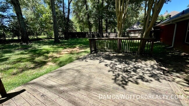 Building Photo - 308 Woodrun Dr