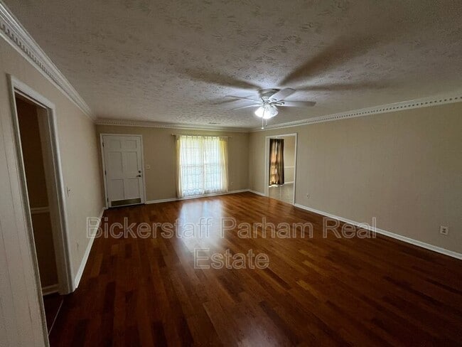 Building Photo - 6608 Highridge Dr