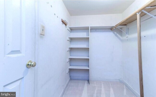 Building Photo - 12103 Salemtown Dr