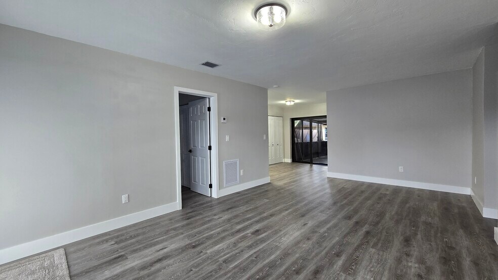 Building Photo - 19438 NW 28th Pl