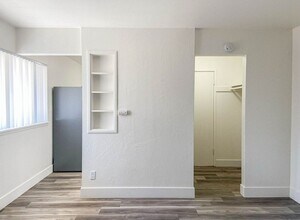 Building Photo - 5478 Carlson Dr