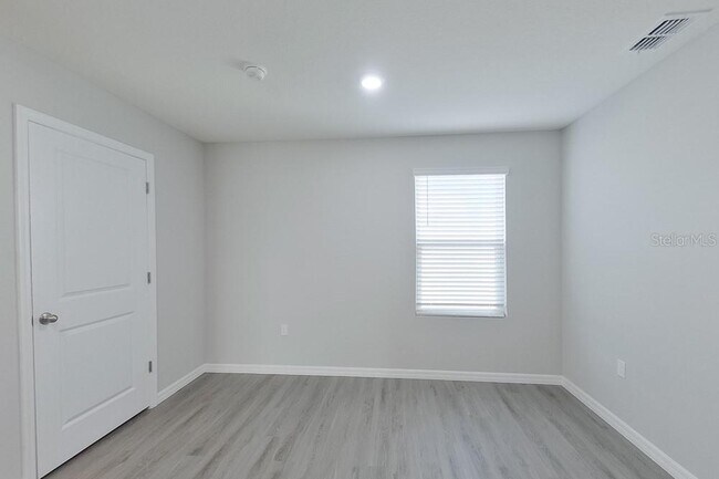 Building Photo - 4459 SW 85 Ln