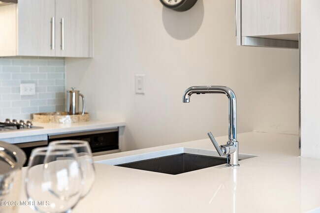 Building Photo - 20 Melrose Terrace