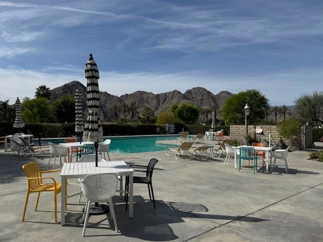 Building Photo - 77430 Miles Ave