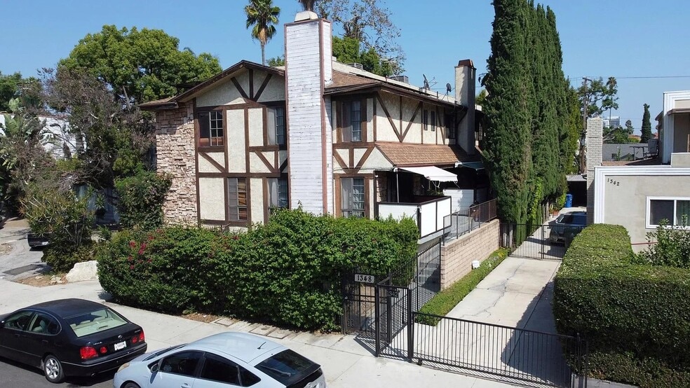 Building Photo - 1348 N Orange Dr