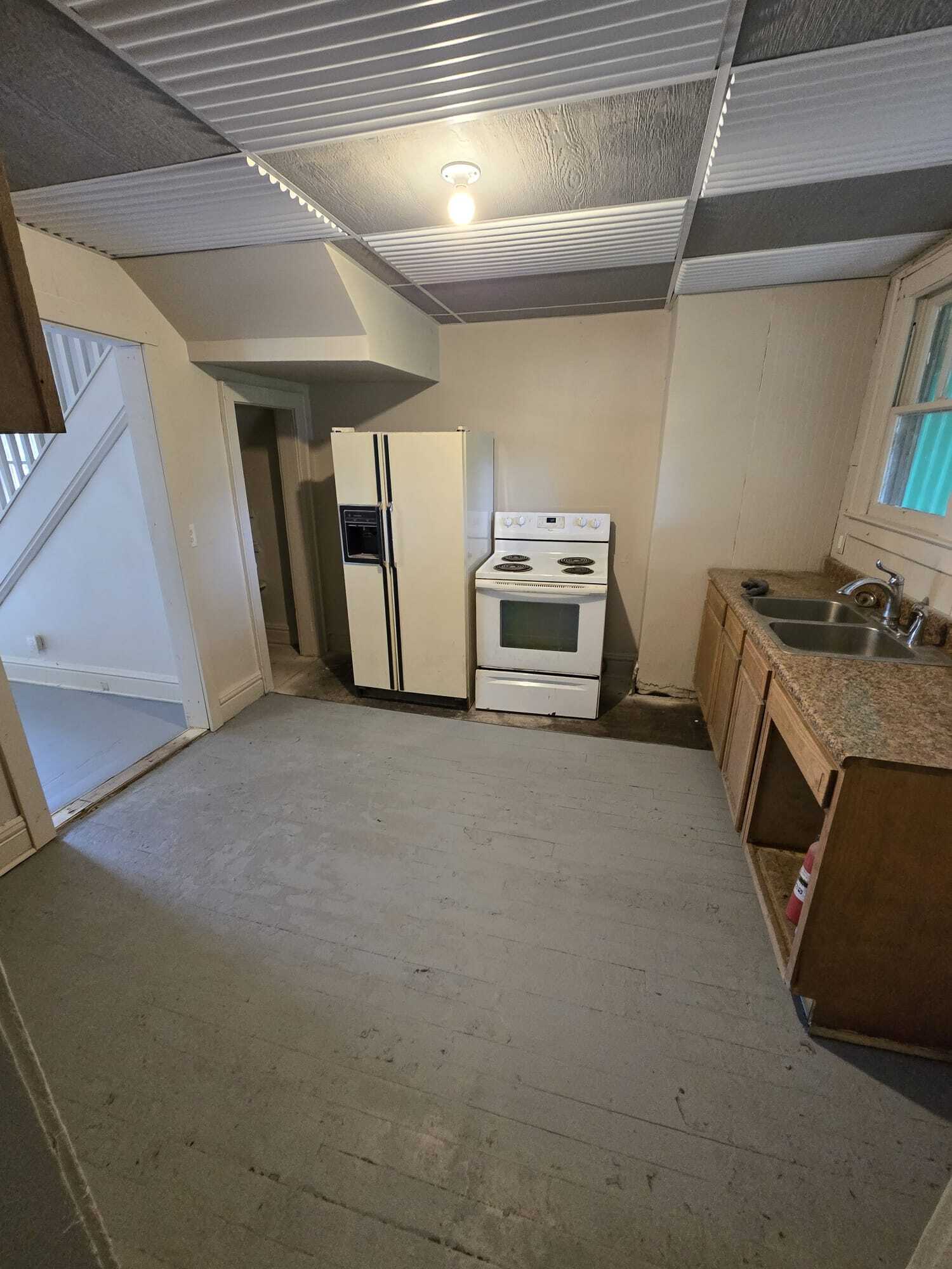 Building Photo - 1925 Foster Ave