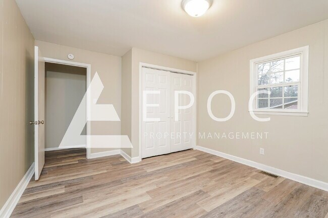 Building Photo - 2943 Broadbay Dr
